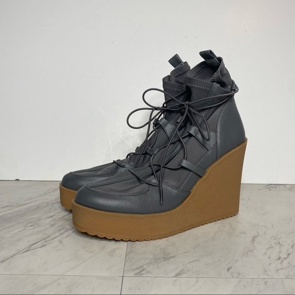 New! Steve Madden Atomic Wedge Boot - Picture 12 of 12